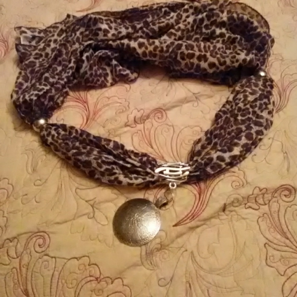 Leopard scarf necklace